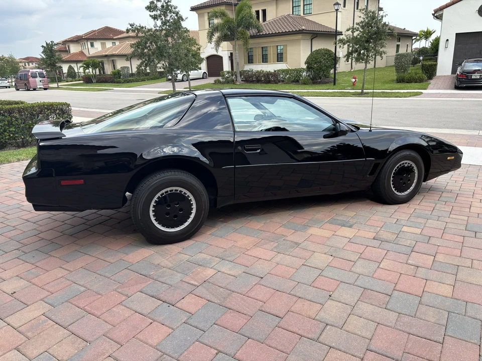 1984 Pontiac Firebird Trans Am 3rd Gen - Image 15 of 31