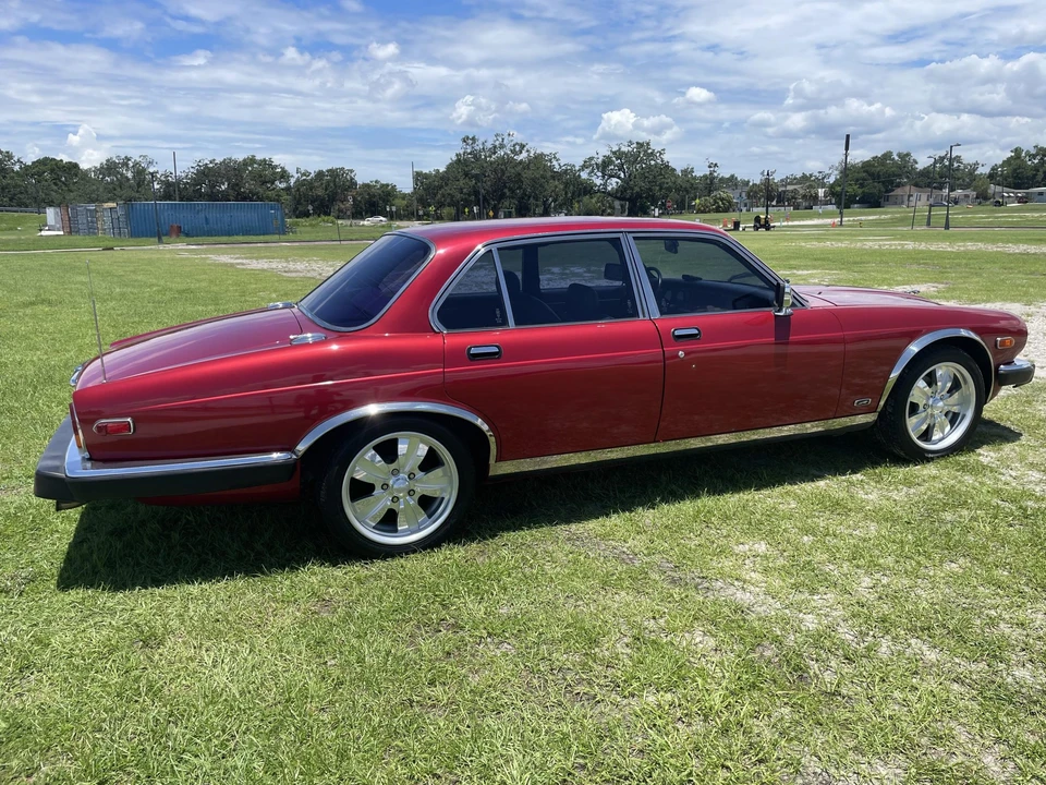 1985 Jaguar XJ Series 3 - Image 13 of 31
