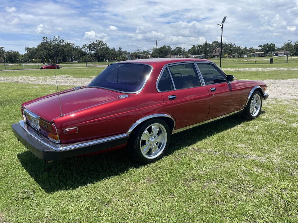 1985 Jaguar XJ Series 3 - Image 12 of 31