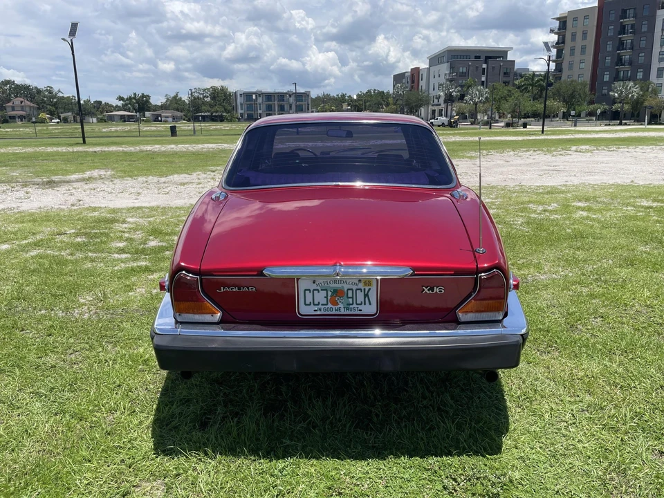 1985 Jaguar XJ Series 3 - Image 10 of 31
