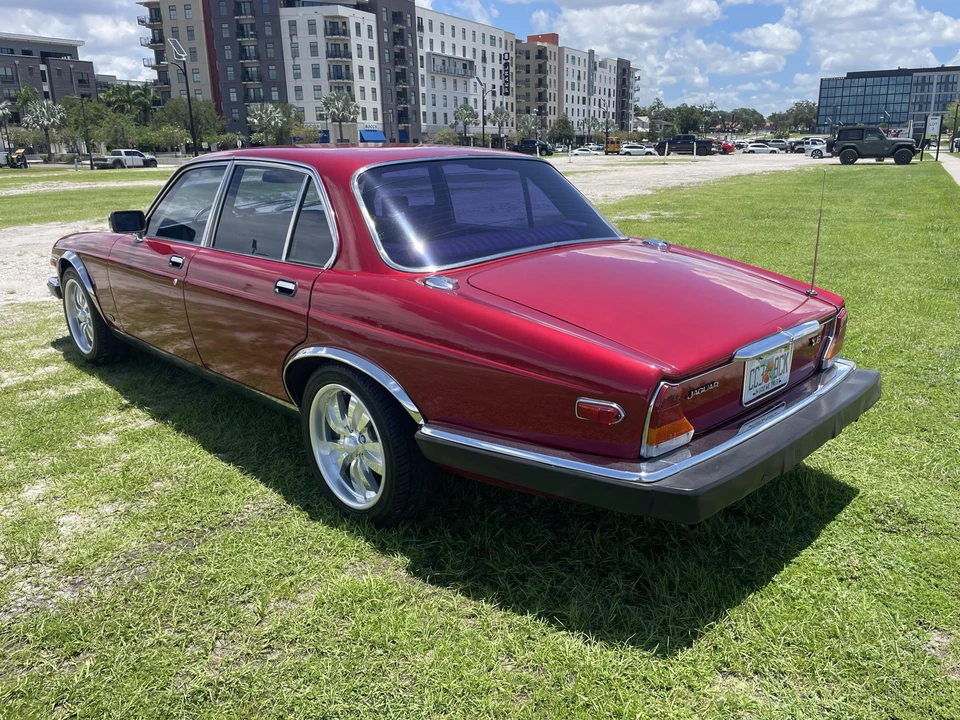 1985 Jaguar XJ Series 3 - Image 8 of 31