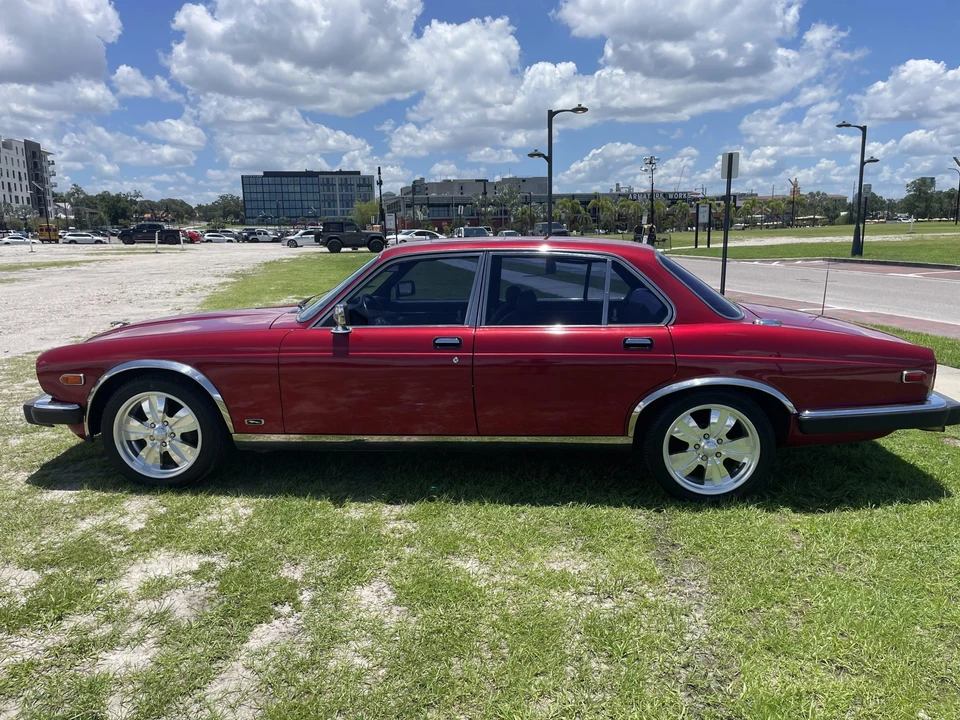 1985 Jaguar XJ Series 3 - Image 6 of 31