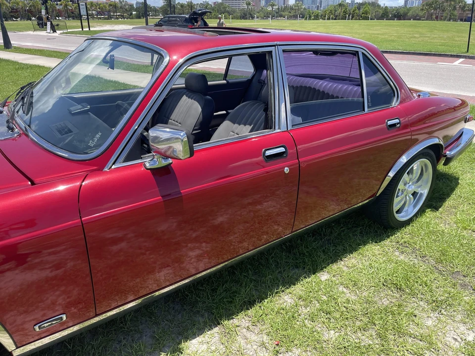 1985 Jaguar XJ Series 3 - Image 24 of 31