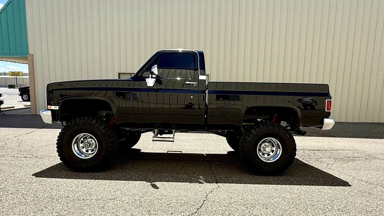 1986 GMC C/K 3rd Gen - Image 5 of 31