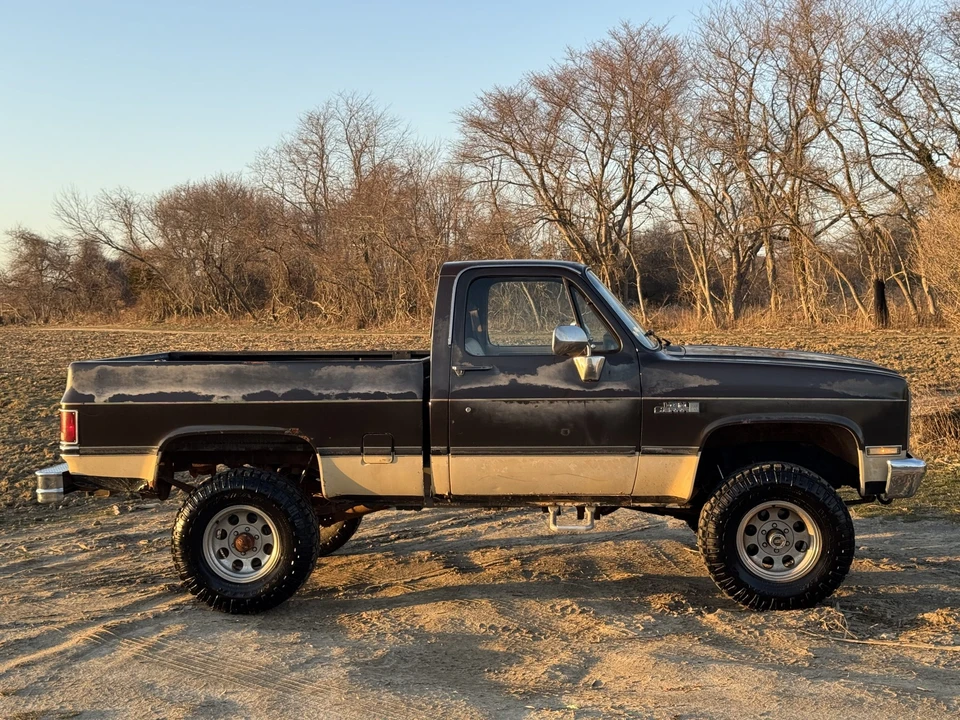 1986 GMC C/K 3rd Gen - Image 24 of 31