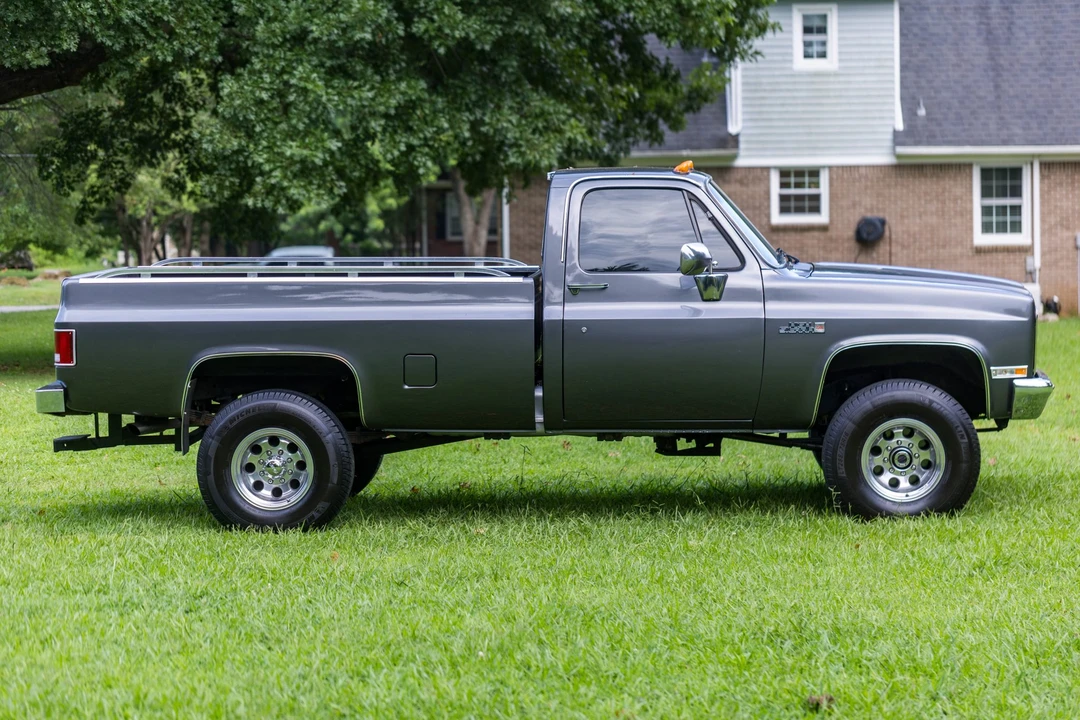 1986 GMC C/K 3rd Gen - Image 4 of 31