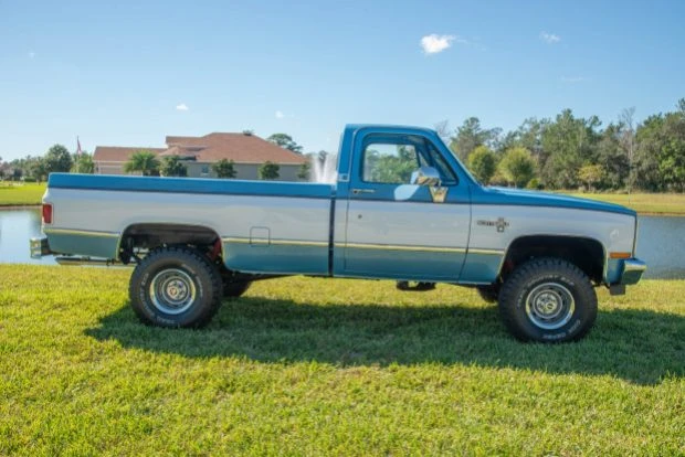 1987 Chevrolet C/K 3rd Gen - Image 3 of 8