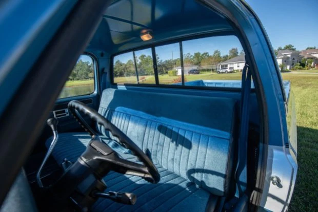 1987 Chevrolet C/K 3rd Gen - Image 4 of 8