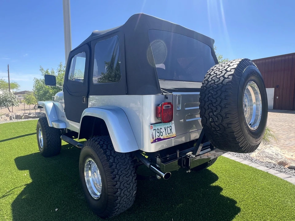1988 Jeep YJ Wrangler - Image 10 of 31