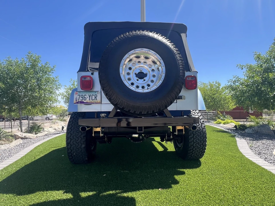 1988 Jeep YJ Wrangler - Image 8 of 31