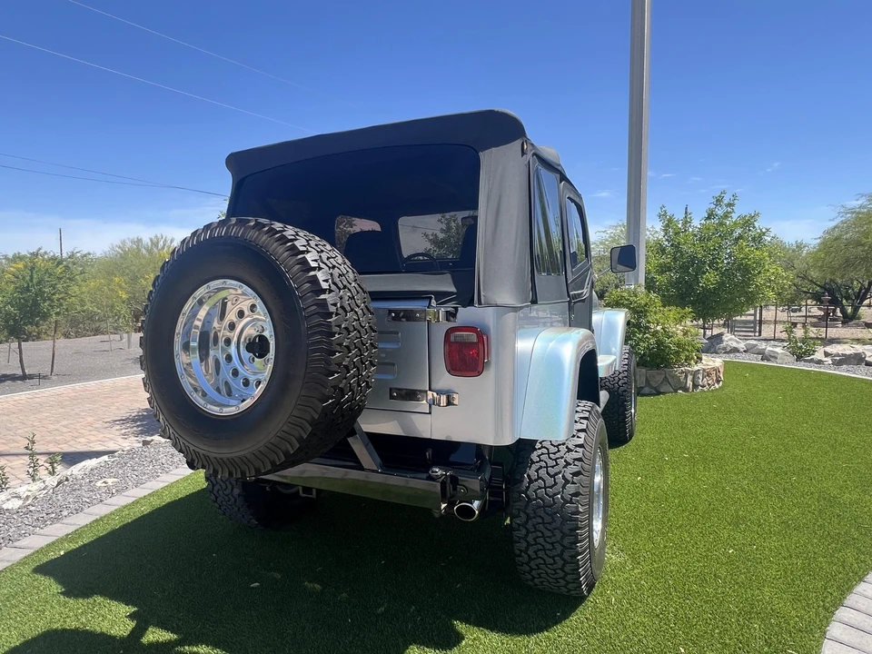 1988 Jeep YJ Wrangler - Image 7 of 31