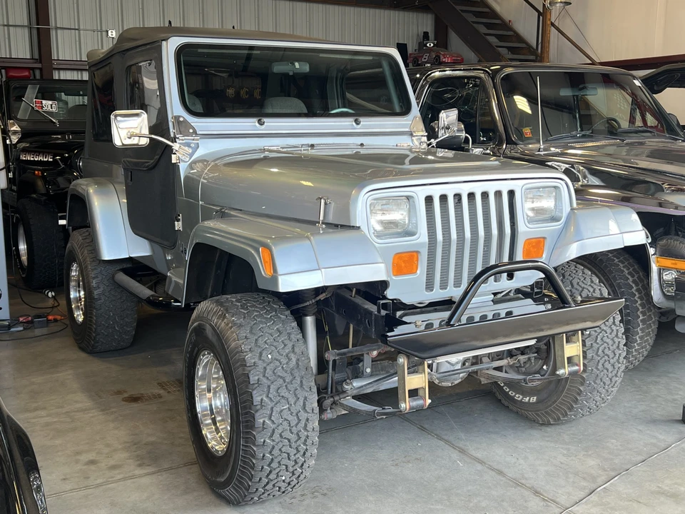 1988 Jeep YJ Wrangler - Image 17 of 31