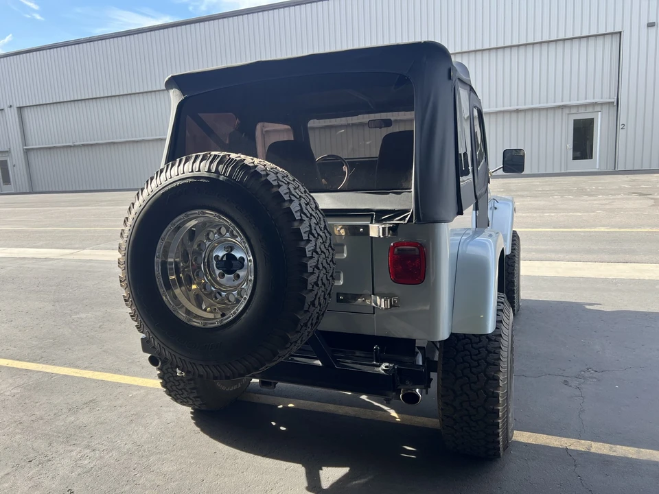 1988 Jeep YJ Wrangler - Image 20 of 31