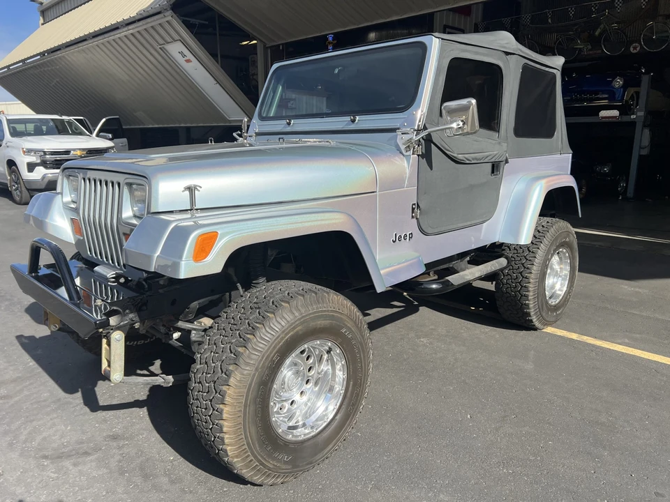 1988 Jeep YJ Wrangler - Image 23 of 31
