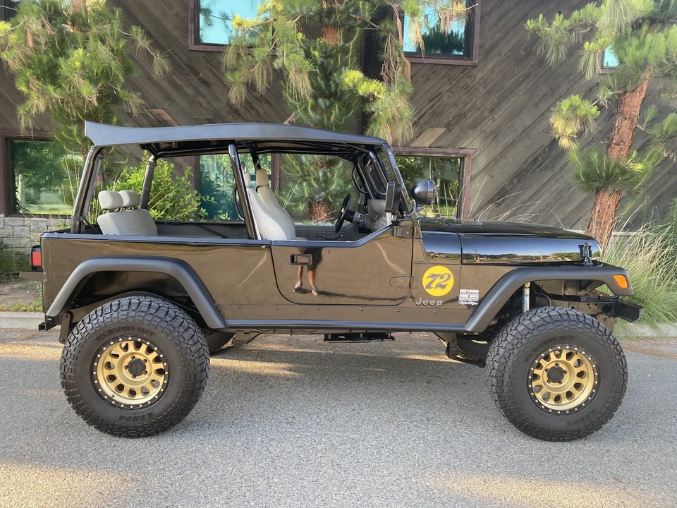 1988 Jeep YJ Wrangler - Image 19 of 31