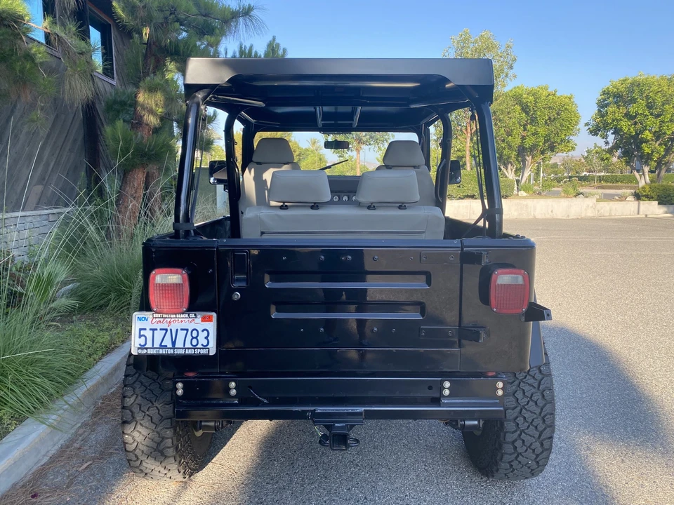 1988 Jeep YJ Wrangler - Image 12 of 31