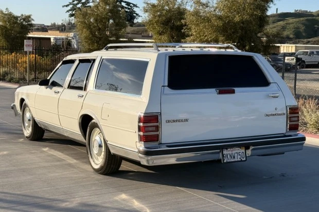 1989 Chevrolet Caprice - Image 2 of 8