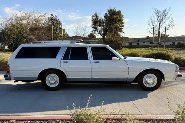 1989 Chevrolet Caprice - Image 3 of 8