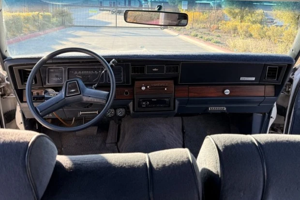 1989 Chevrolet Caprice - Image 5 of 8