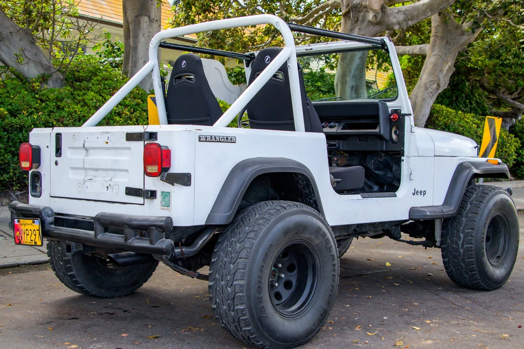 1989 Jeep YJ Wrangler - Image 6 of 31