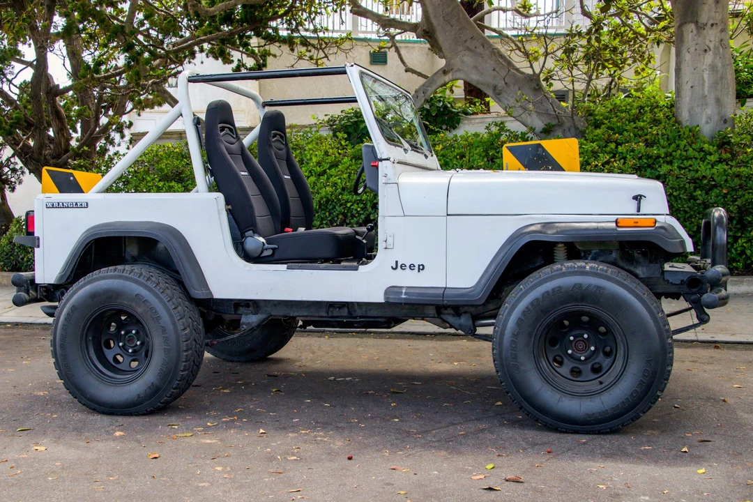 1989 Jeep YJ Wrangler - Image 5 of 31