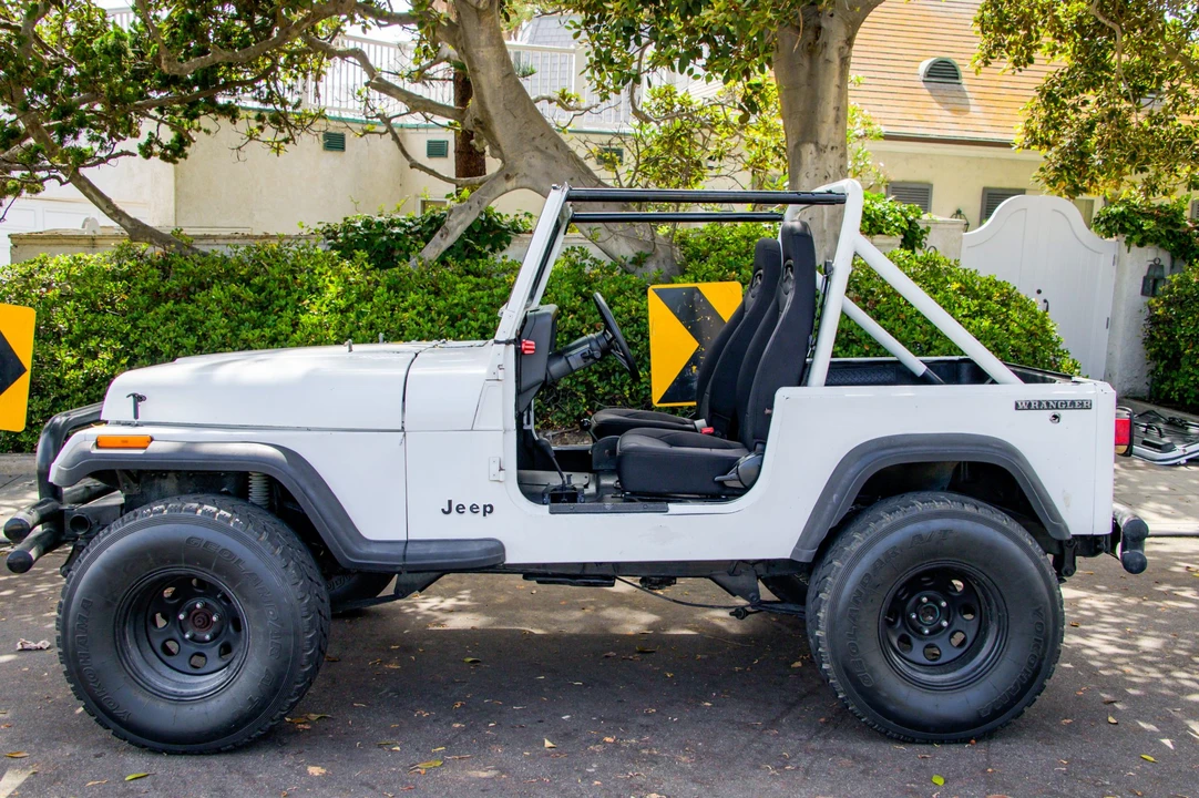 1989 Jeep YJ Wrangler - Image 10 of 31