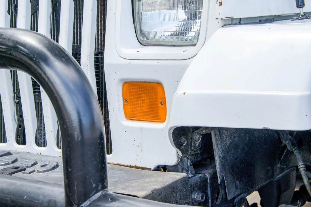 1989 Jeep YJ Wrangler - Image 24 of 31