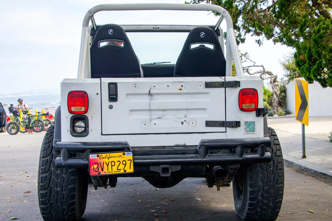 1989 Jeep YJ Wrangler - Image 8 of 31