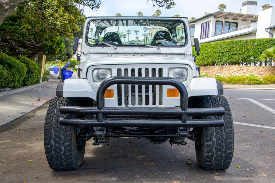 1989 Jeep YJ Wrangler - Image 3 of 31
