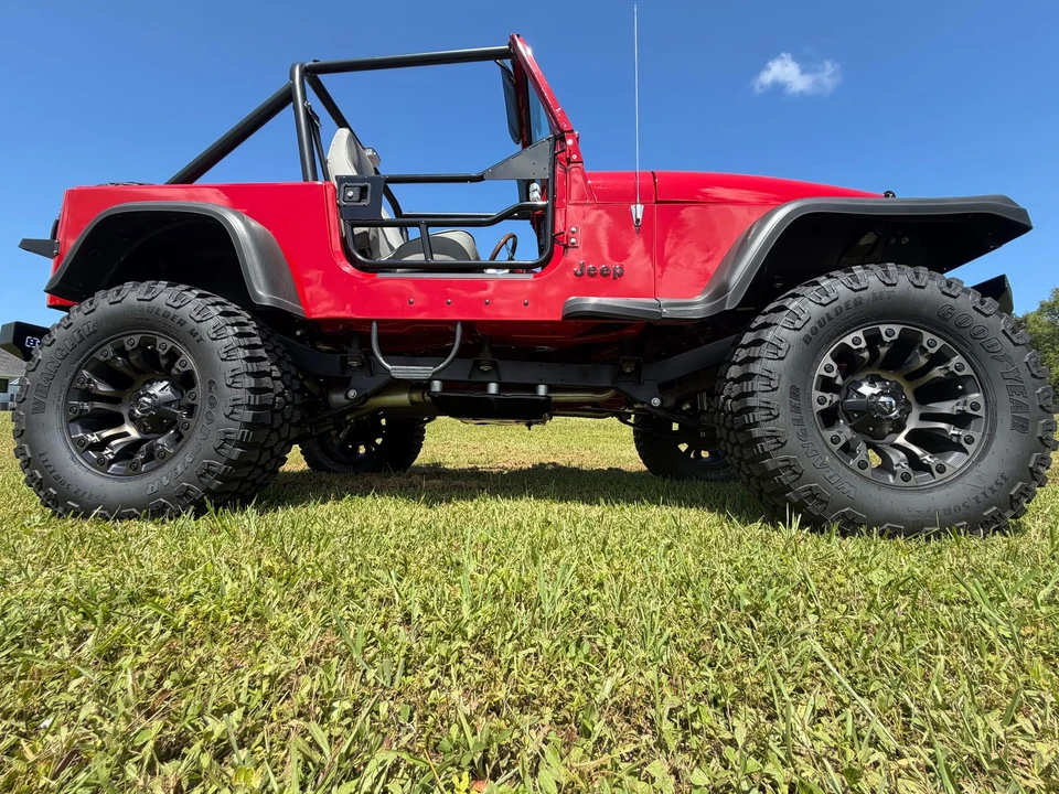 1990 Jeep YJ Wrangler - Image 12 of 31