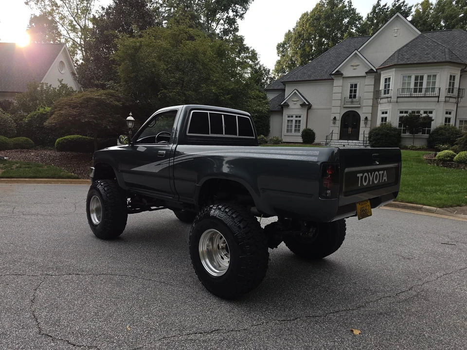 1992 Toyota Hilux 5th Gen - Image 17 of 31
