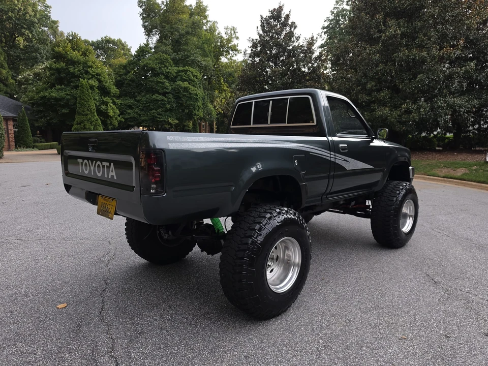 1992 Toyota Hilux 5th Gen - Image 20 of 31