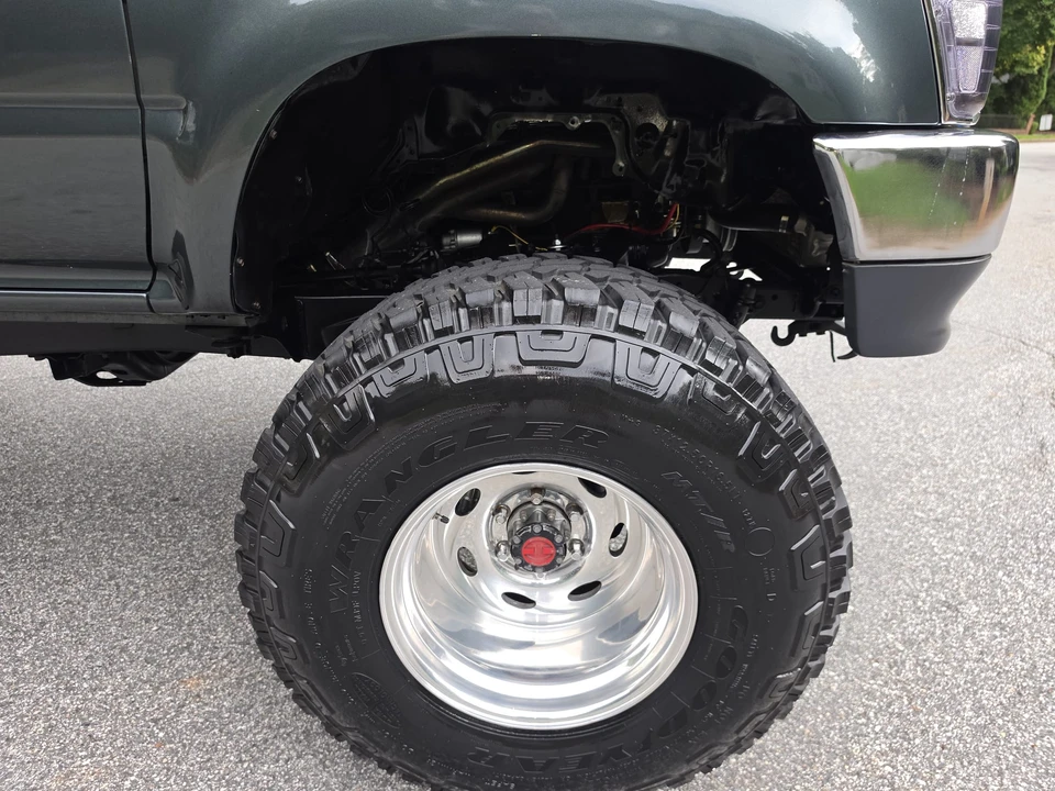 1992 Toyota Hilux 5th Gen - Image 31 of 31