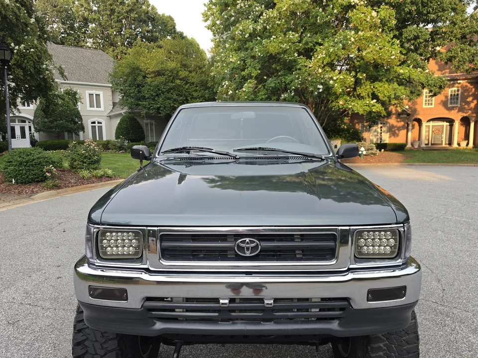 1992 Toyota Hilux 5th Gen - Image 6 of 31