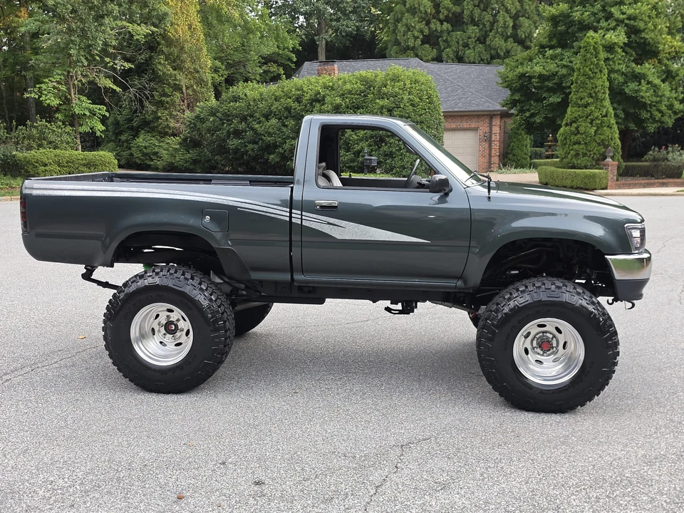 1992 Toyota Hilux 5th Gen - Image 22 of 31