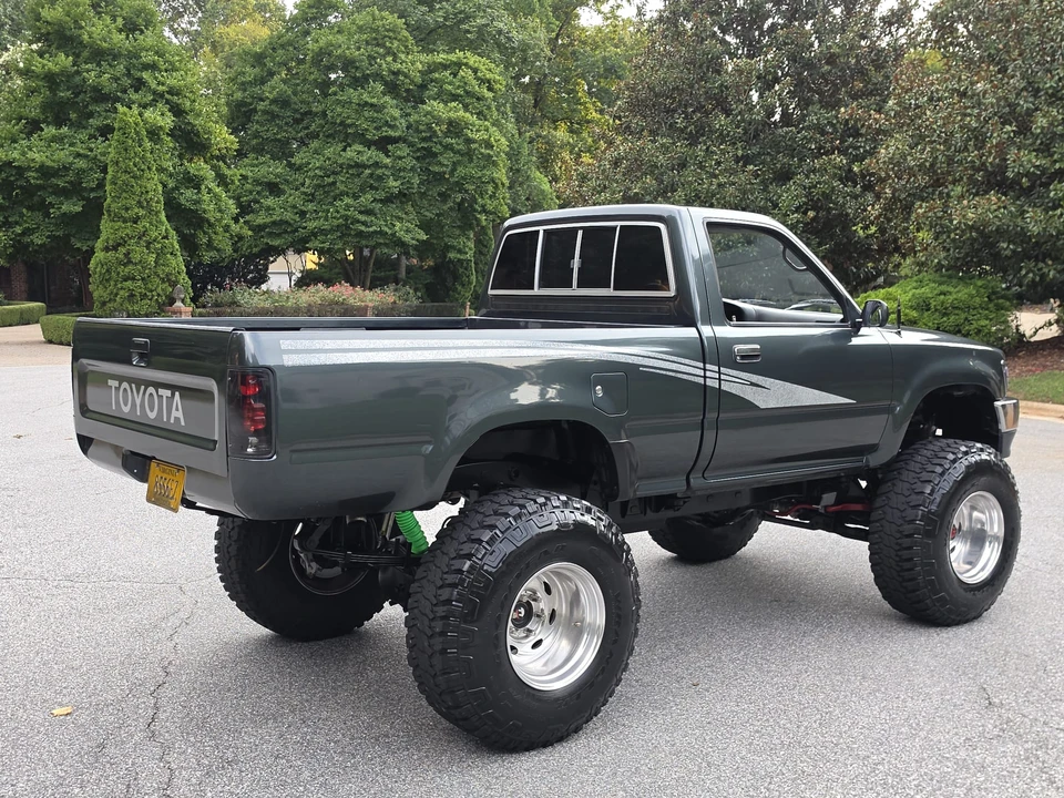 1992 Toyota Hilux 5th Gen - Image 21 of 31