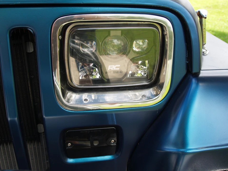 1993 Jeep YJ Wrangler - Image 24 of 31