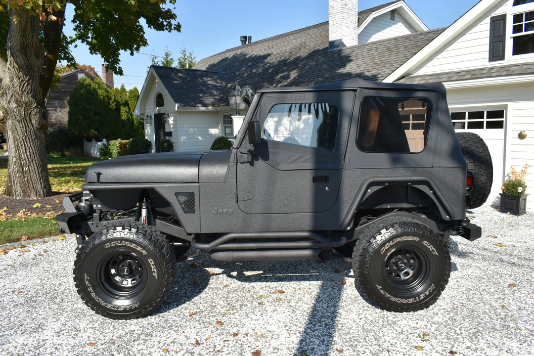 1995 Jeep YJ Wrangler - Image 17 of 31
