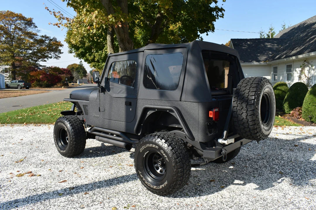 1995 Jeep YJ Wrangler - Image 15 of 31