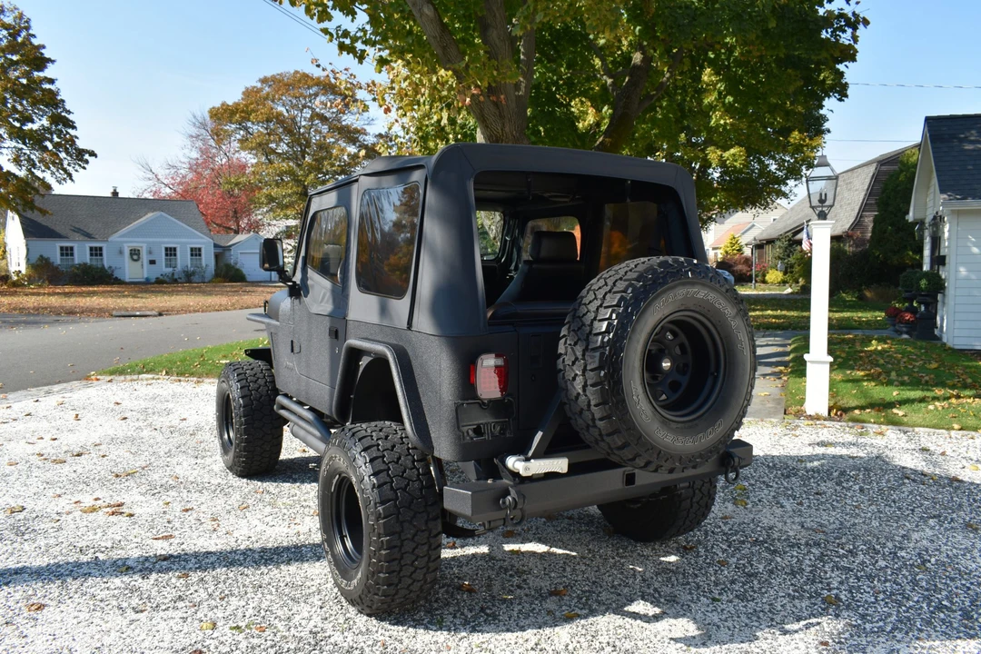 1995 Jeep YJ Wrangler - Image 14 of 31
