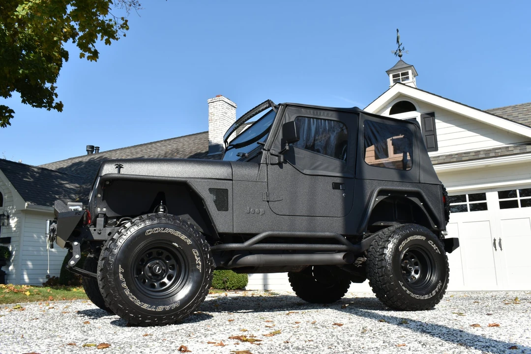 1995 Jeep YJ Wrangler - Image 21 of 31