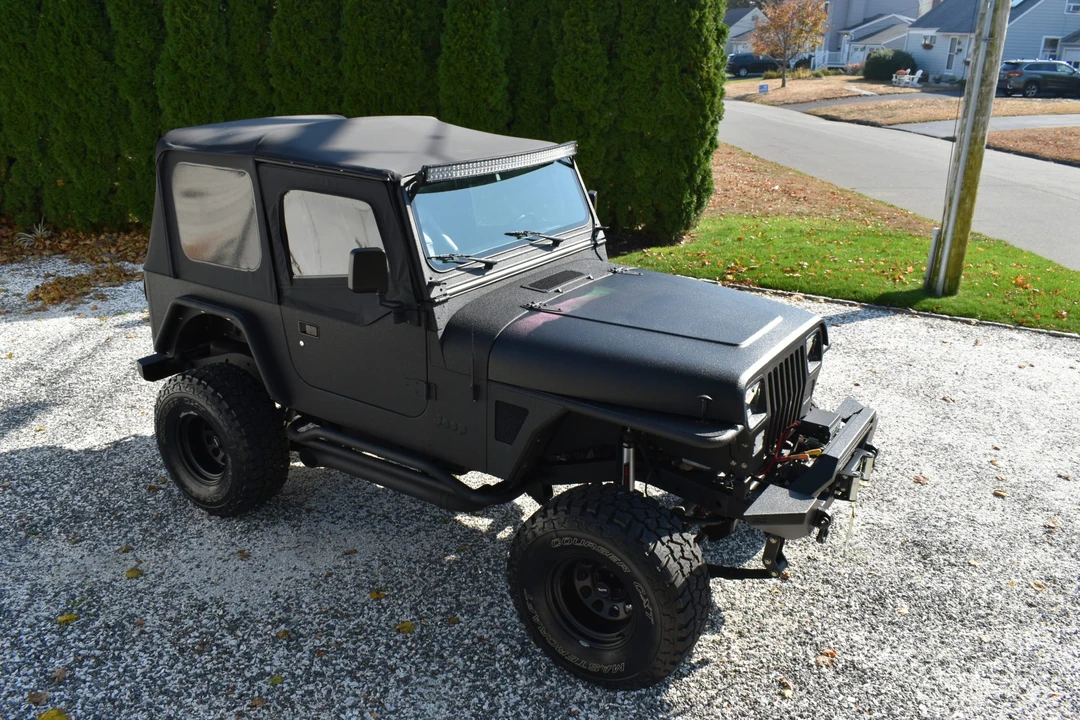 1995 Jeep YJ Wrangler - Image 27 of 31