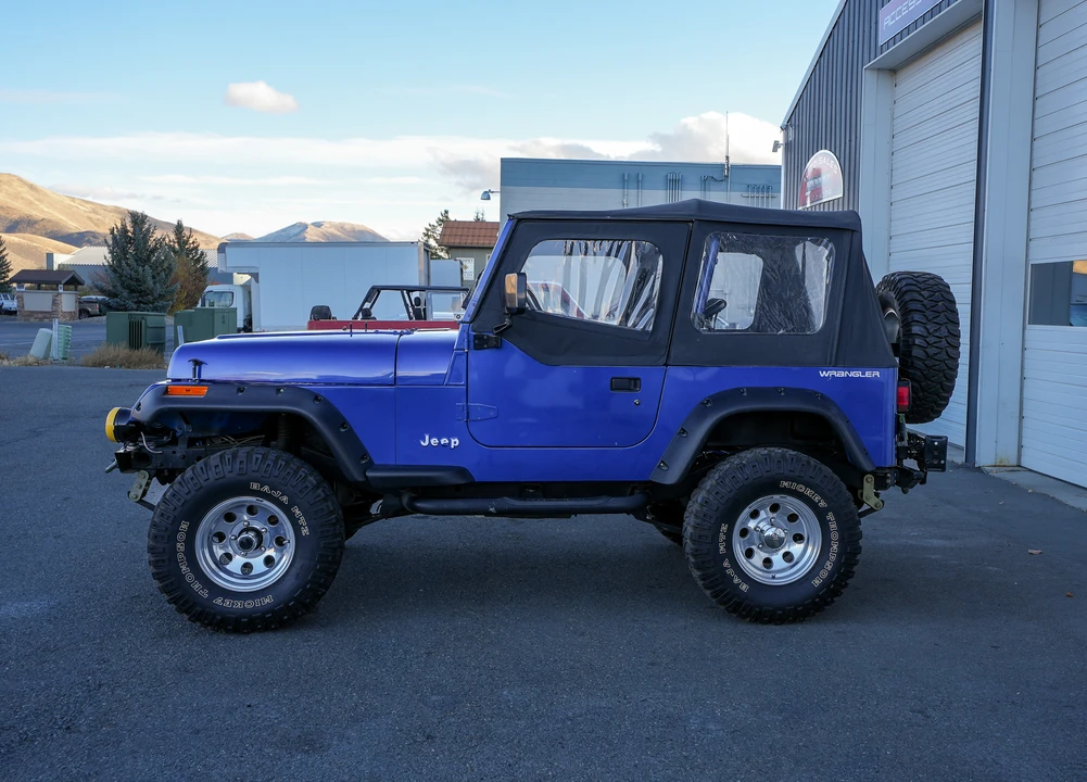 1995 Jeep YJ Wrangler - Image 3 of 31