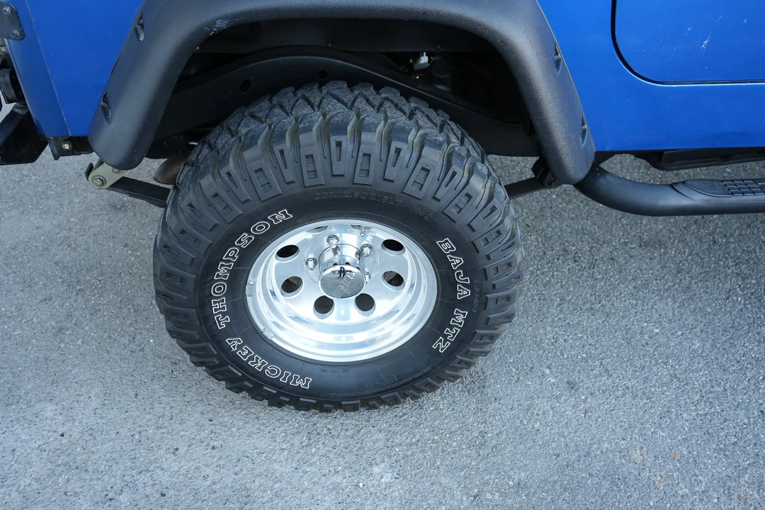 1995 Jeep YJ Wrangler - Image 26 of 31