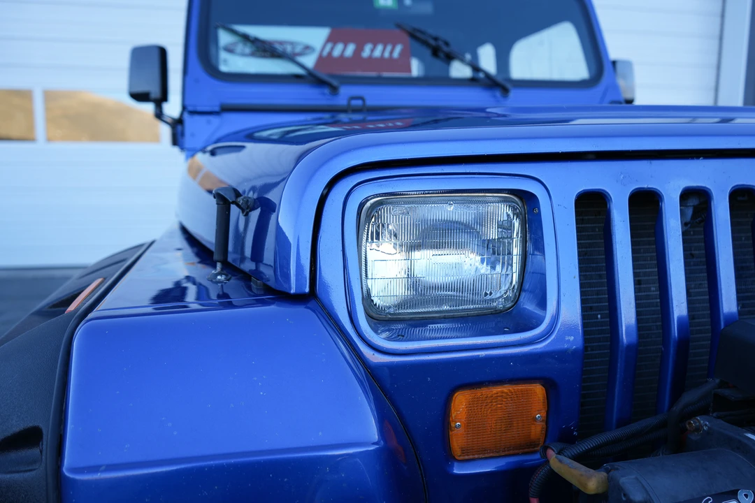 1995 Jeep YJ Wrangler - Image 20 of 31