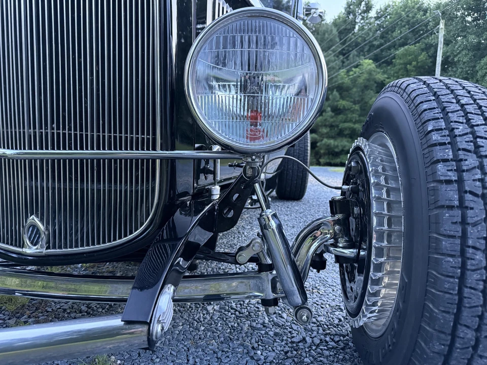Ford Hot Rod - Image 16 of 31