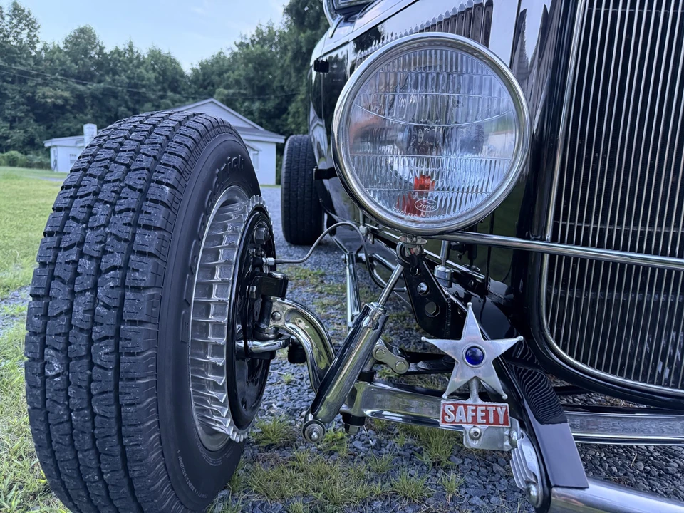 Ford Hot Rod - Image 15 of 31