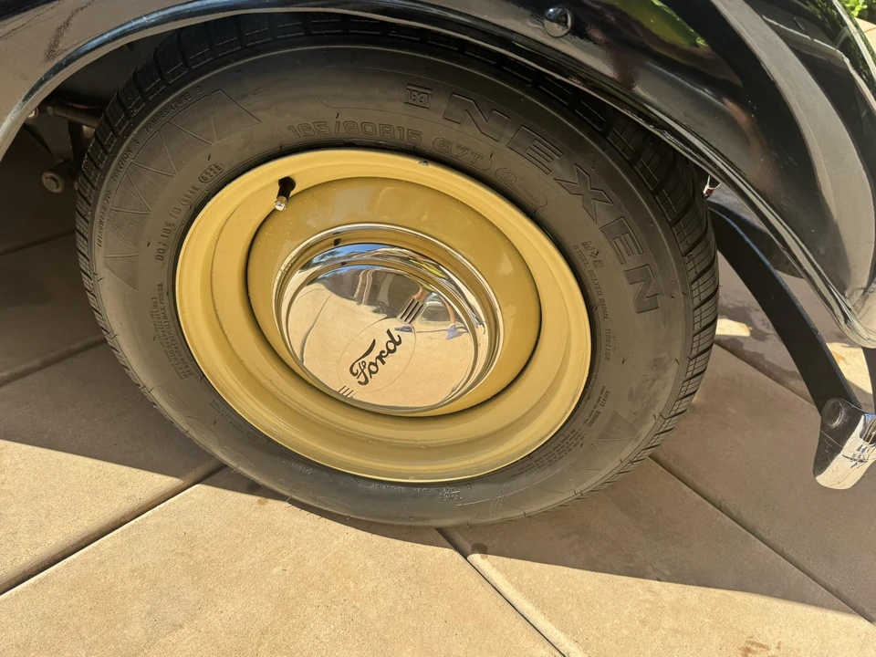 Ford Hot Rod - Image 26 of 31