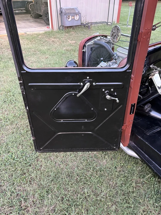 Ford Hot Rod - Image 19 of 31