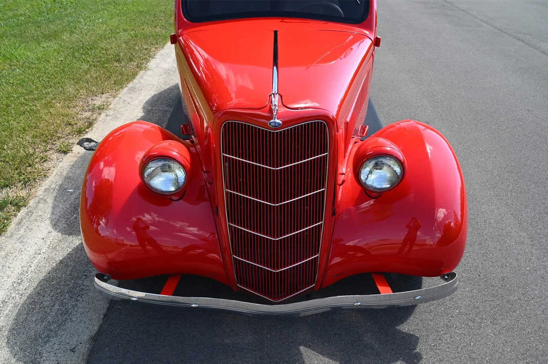 Ford Hot Rod - Image 11 of 31